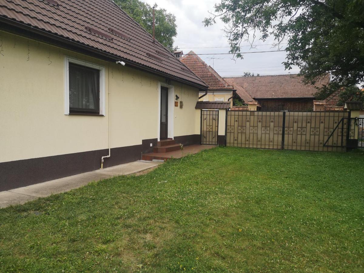 Eva'S Little House - Acasa La Taticul Albinelor Apartman Ósinka Kültér fotó